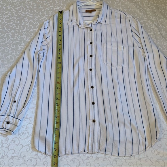 Jachs Girlfriend Long Sleeve Button Down Pinstripe - Picture 13 of 14